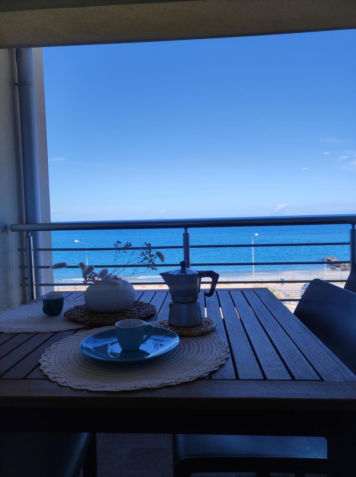 Appartamenti Vacanze Villa Meo Villafranca Tirrena Room photo